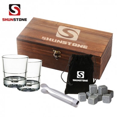 Factory wholesale Unique Whiskey Stones -
 Whiskey Stones and Whiskey Glass Gift Boxed Set 8 Granite Chilling Whisky Rocks and 2 Crystal Glasses in Customized Wooden Box  – Shunstone